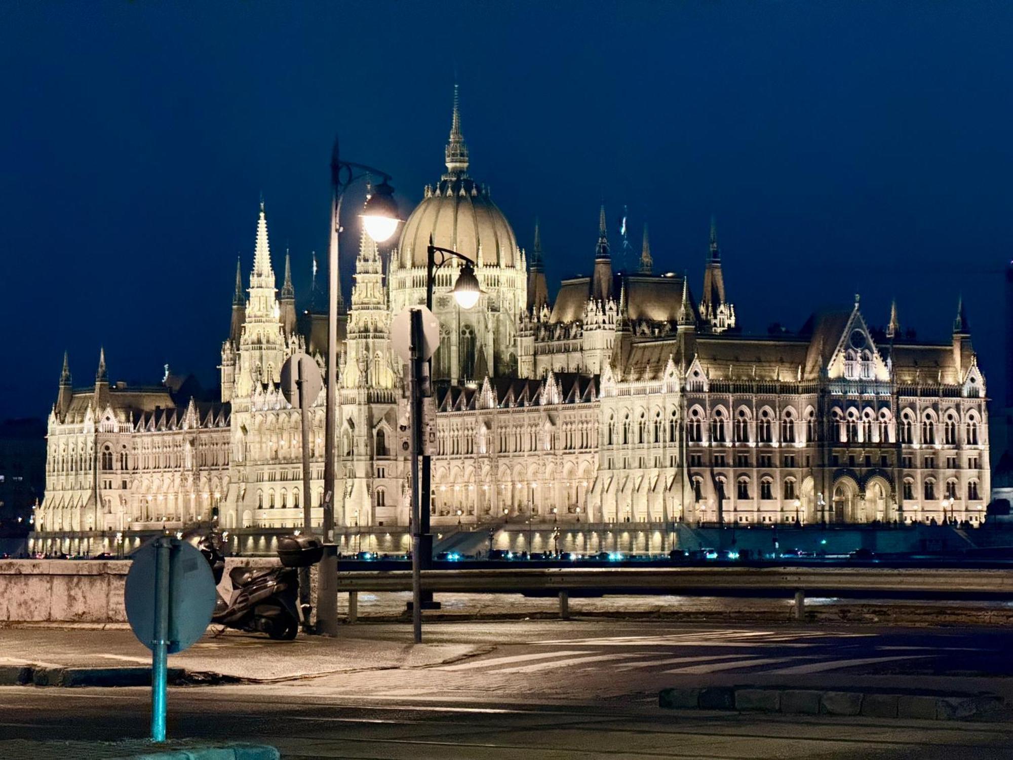 A96 Lägenhet Budapest Exteriör bild